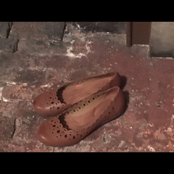 Size 11 Brown Flats - Picture 2 of 6